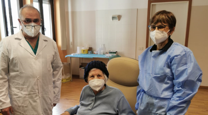 Vaccini anti Covid per over 80, in Valsassina al via il centro vaccinale di Introbio vaccini covid over 80 Marta Tenderini