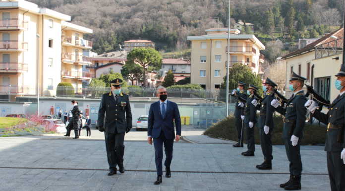 Il Prefetto fa visita al comando della Guardia di Finanza e dei Carabinieri