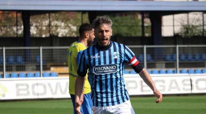 Calcio Serie C. Pareggio in rimonta per il Lecco in casa della Pergolettese L'autore del pareggio Lino Marzorati (credit foto Calcio Lecco 1912)