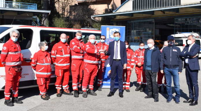 Cancro Primo Aiuto dona un pulmino alla Croce Rossa di Colico Cancro primo aiuto cri colico