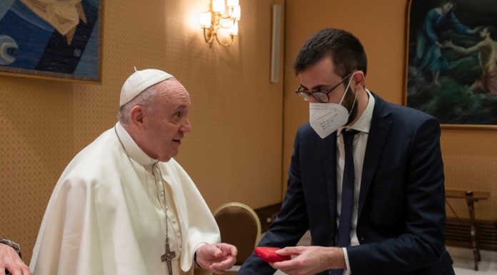 Calolzio. Il giornalista Paolo Valsecchi incontra Papa Francesco