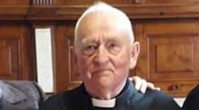 Lutto a La Valletta: è morto padre Amos, il prete della colonia