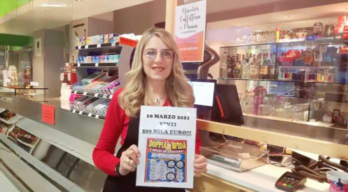 Rogeno, si ferma alla stazione di servizio, gratta e vince 500 mila euro