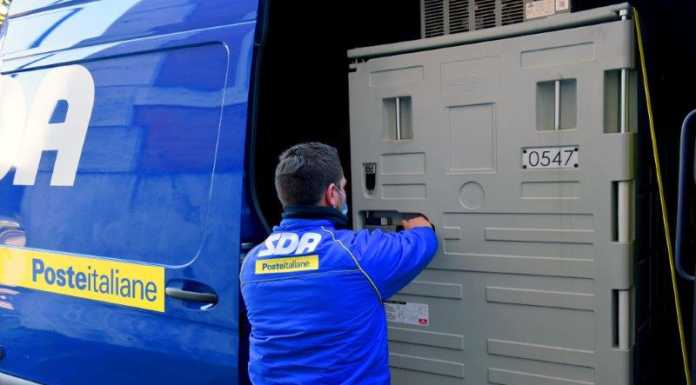 AstraZeneca: 3.500 dosi all’ospedale di Lecco, consegnate da Poste SDA CONSEGNA VACCINI (15) (1)