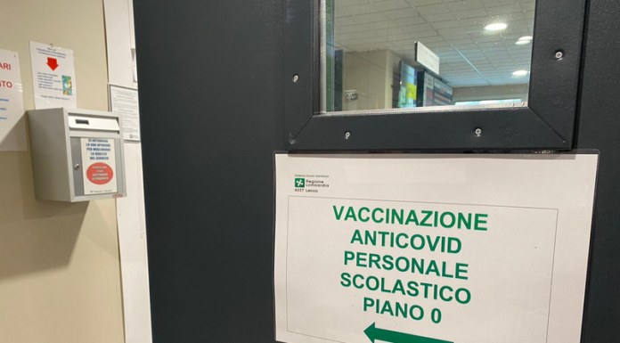 Covid, personale scolastico: oggi le prime duecento vaccinazioni