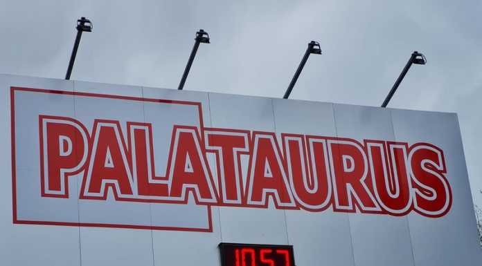 Il PalaTaurus apre oggi con le vaccinazioni agli anziani