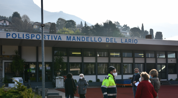 Mandello, il centro vaccinale chiuderà. Il sindaco: “Rivedete questa scelta”