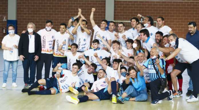 Calcio a 5. Festa bluceleste il Lecco riconquista la serie A2 Calcio Lecco a 5