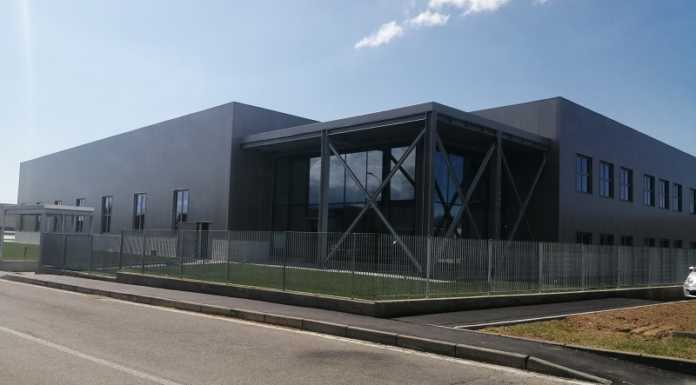 Vaccinazioni a Cernusco, si parte il 19. Corsa per gli allestimenti e appello ai volontari (anche medici) Technoprobe vaccinazione massiva