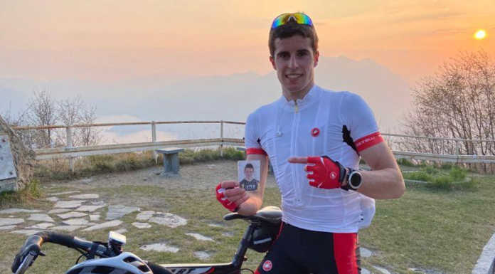 Ciclismo. Venti volte da Parlasco al passo Agueglio per ricordare l’amico “Piga” Gabriele Scaioli con la foto dell'amico Matteo Pigazzi