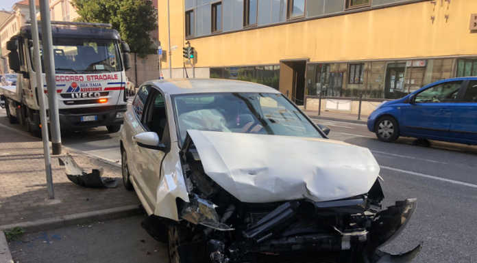 Lecco. Incidente in corso Martiri all’incrocio con via Amendola