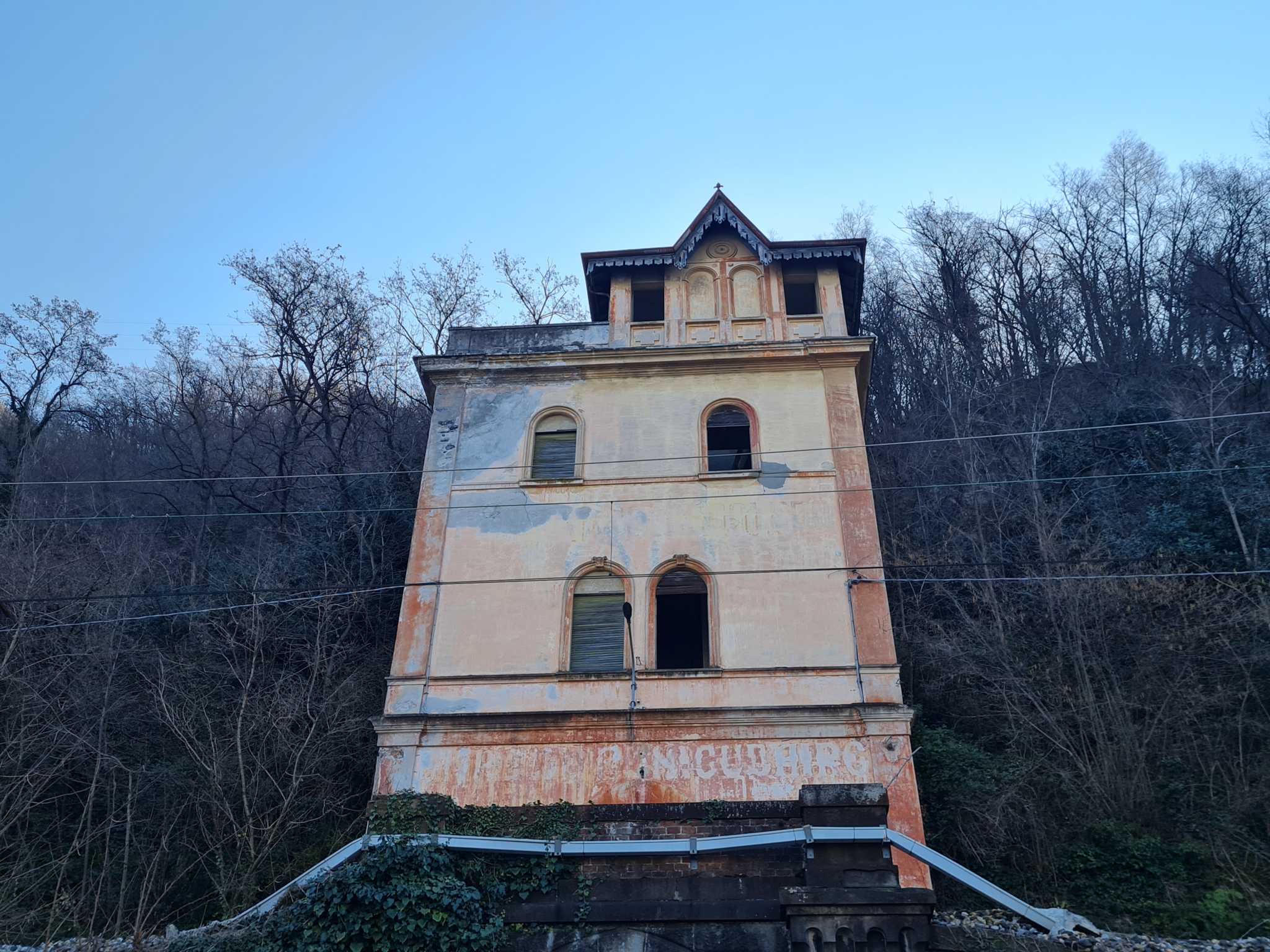 Perledo La funicolare di Regoledo, gioiello perduto d'ingegneria