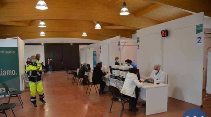 Chiude il centro vaccinale a Barzio, dal 12 luglio i richiami al Palataurus