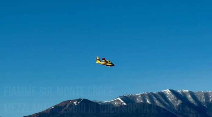 Incendio sul Monte Croce. Si continua a lottare contro le fiamme
