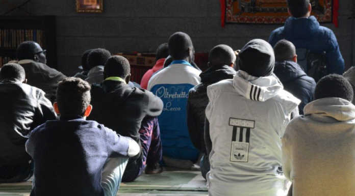 Centri islamici e luoghi di preghiera: manca un piano comunale, “libertà di culto tutelata” moschea-chiuso-8
