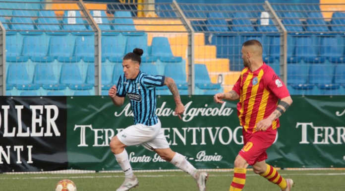 Calcio Lecco sconfitto in casa dall’AlbinoLeffe per 2 a 1 Calcio Lecco
