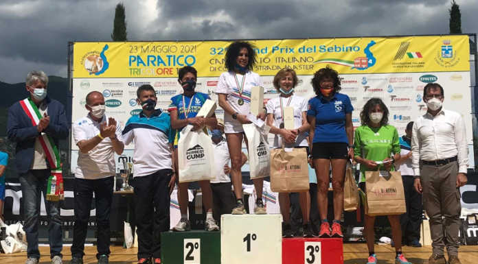 Corsa su strada. Campionati italiani Master, Elena Fustella conquista l’ennesimo titolo Elena Fustella sul gradino più alto del podio, a sinistra Giovanna Cavalli