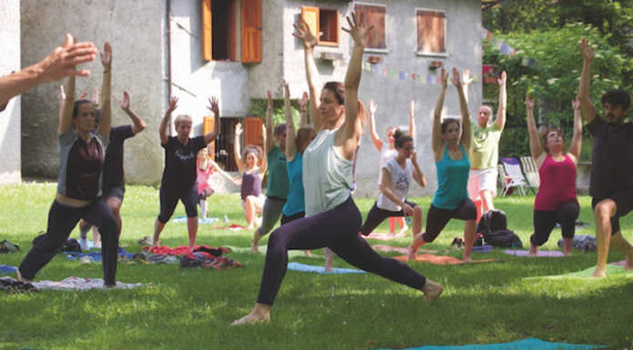 Monti Sorgenti, domenica all’aria aperta tra benessere e buona musica Yoga campo de boi