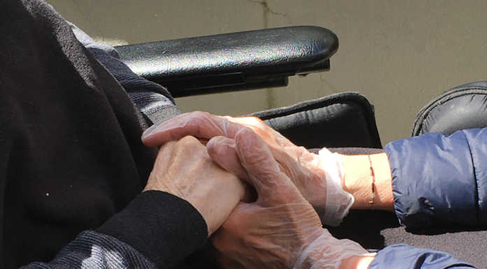 “Inverno demografico a Lecco”, un incontro per riflettere sul futuro della città anziani