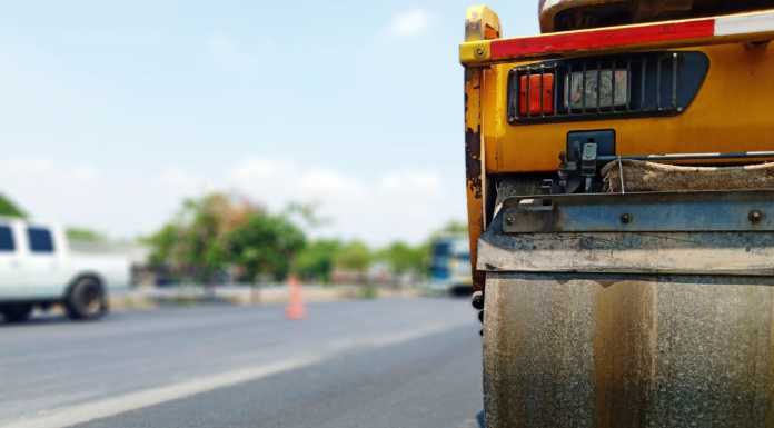 Asfalti sulla Sp180 tra Calolzio e Carenno, chiusure notturne asfalto asfaltature lavori pixabay