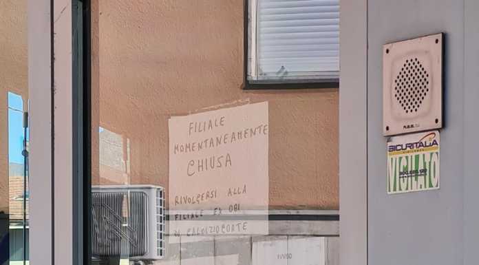 Calolzio: danneggiato il bancomat di piazza Vittorio Veneto, via i soldi