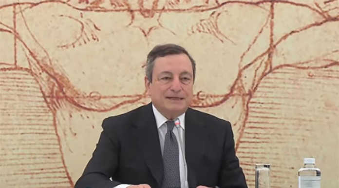 Turismo e spostamenti, Draghi anticipa il ‘green pass’ a metà maggio