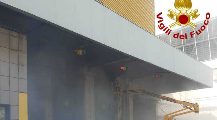 Valmadrera, principio d’incendio all’inceneritore. Intervengono i pompieri