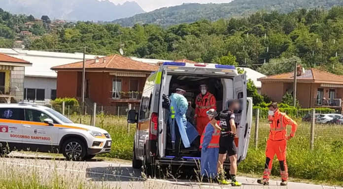 Dolzago, investito da un’auto: soccorso un ciclista sulla provinciale