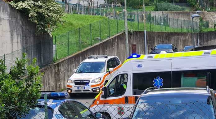 Lecco. Resta in prognosi riservata il giovane caduto dal balcone giovane-caduto-terzo piano-soccorsi-via aldo moro