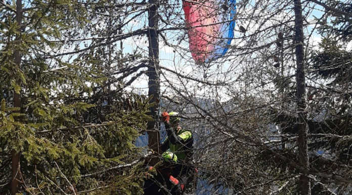 Cosio. Cade con il parapendio nella zona del Monte Olano