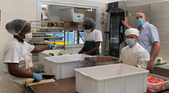 Calolzio. Alla cooperativa Il Grigio pasti per i bisognosi grazie a Rotary e Fondazione cooperativa il grigio