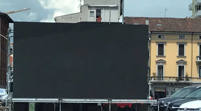 Maxi schermo alla Piccola: la ‘finale’ solo se avete prenotato il posto