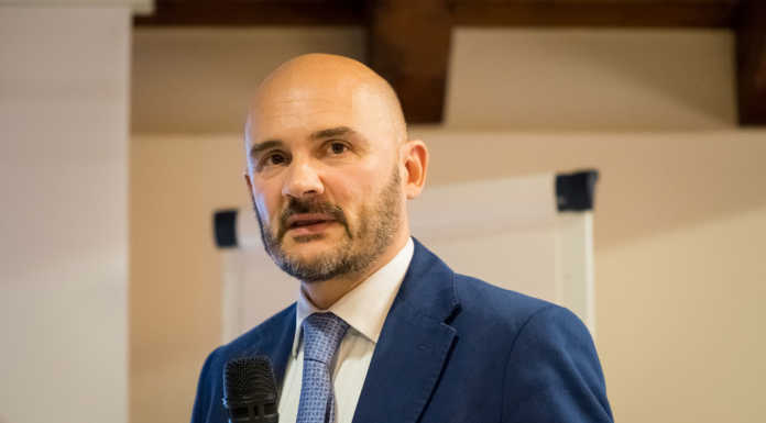 Sblocco licenziamenti e cassa integrazione, API: “Ha vinto la nostra linea”