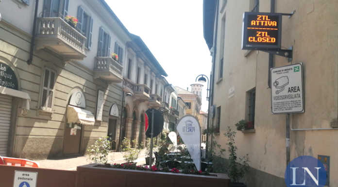 Merate, fanno discutere i nuovi orari della Ztl in via Manzoni Ztl via Manzoni