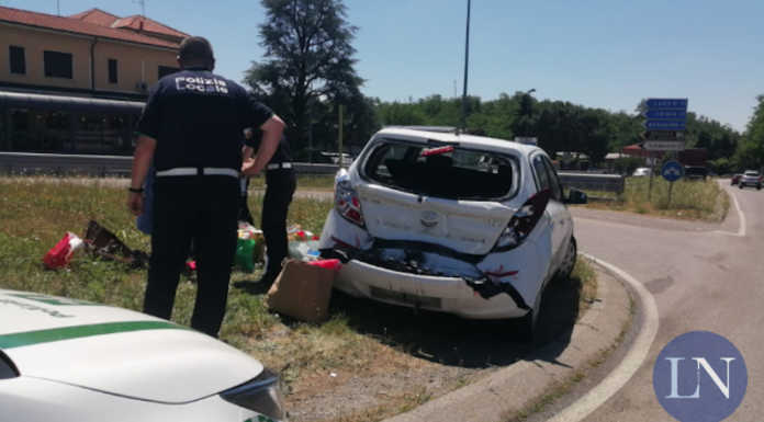Osnago, tamponamento alla rotonda sulla Sp 342: soccorsa una donna