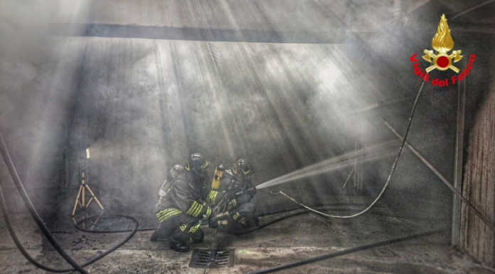 Sirtori, intervento dei Vigili del Fuoco in un box interrato
