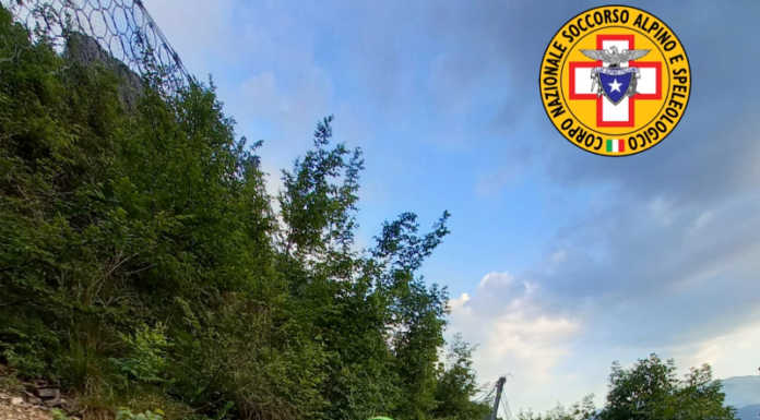 Varenna. Cade lungo il Sentiero del viandante, soccorsa una 54enne Soccorso Alpino Varenna