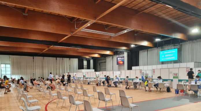 Vaccini al Palataurus fino a fine anno. L’incognita della terza dose