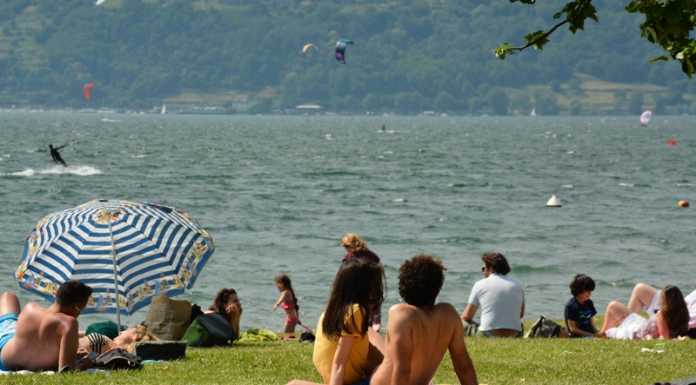 Balneabilità: promossi i lidi sul Lario, bagni vietati invece ad Annone spiaggia colico
