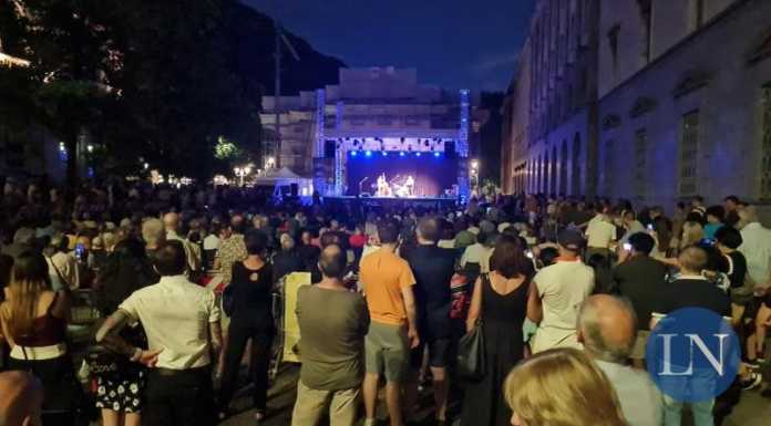 Successo per la Notte Bianca di Lecco, piene le vie e le piazze del centro notte bianca lecco 2021