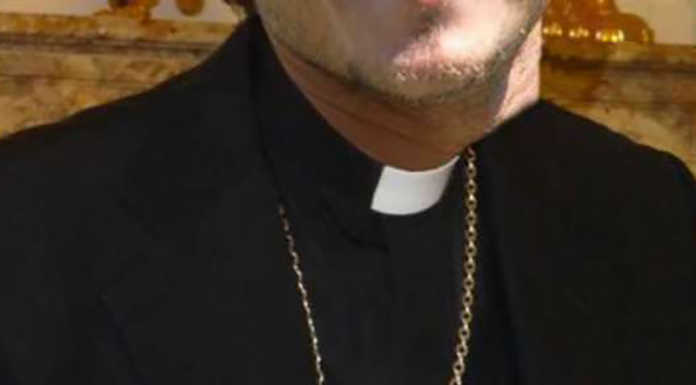 Milano, abusi su minori. Arrestato un giovane sacerdote