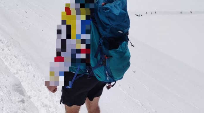 Sul Breithorn in scarpe da ginnastica e pantaloncini: “La montagna non è una spiaggia” in scarpe e pantaloncini sul Breithorn