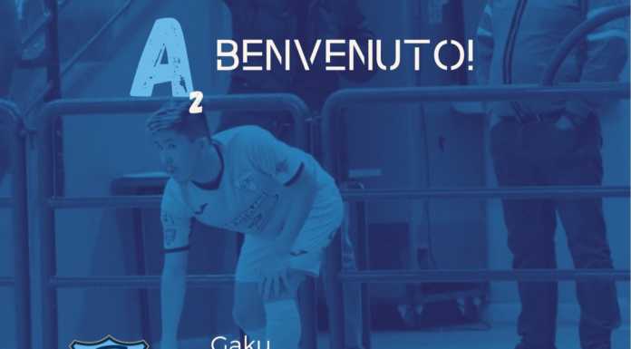 Lecco Calcio a 5. In bluceleste il giapponese Gaku Miyazaki Gaku Miyazaki