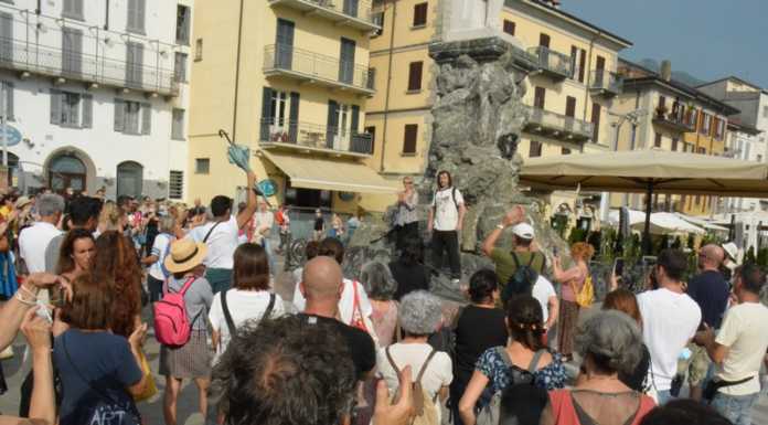 No Vax, accertamenti della Questura sul presidio in piazza a Lecco