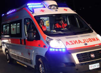 Incidente sulla SP62 tra Lecco e Ballabio, un ferito ambulanza