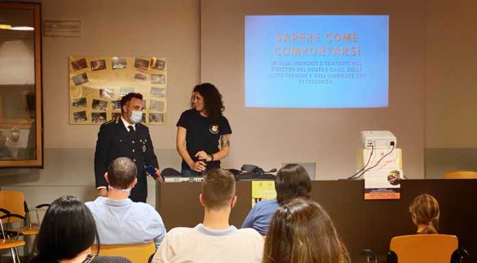 Cortenova. “Il tuo cane è felice?” Successo per la serata di cultura cinofila cani incontro cortenova