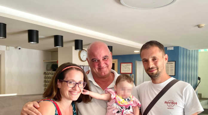 Lecchese in vacanza salva bimba di 7 mesi dal soffocamento Leonardo Arena