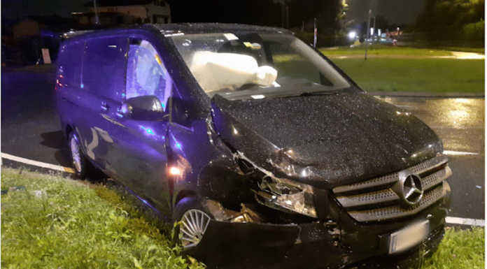 Lomagna, incidente alla rotonda del Pino: coinvolte tre persone Incidente rotonda del Pino Lomagna