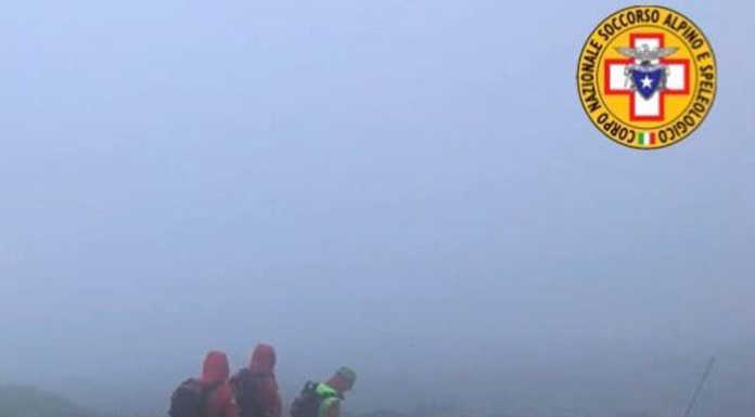 Alpinista 35enne cade sulla Punta Sertori, difficile intervento del Soccorso Alpino