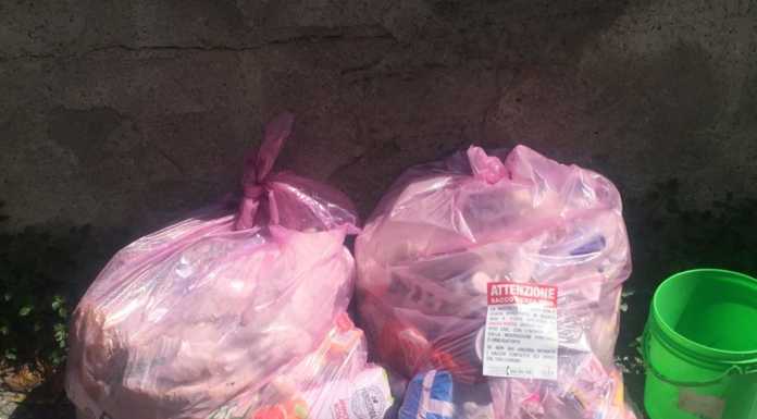 Valmadrera e i sacchi di rifiuti non conformi: 18 persone multate